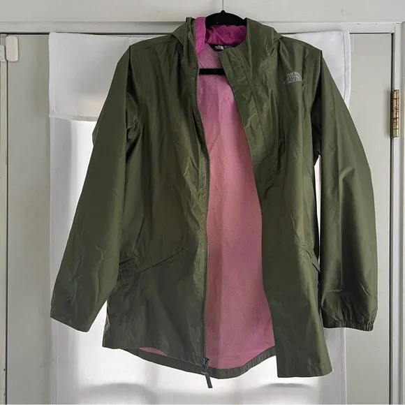 The North face Dry Vent Girls XL (18) Jacket lightweight packable EUC - Picture 9 of 9